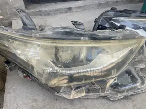 Toyota Auris Headlight Lense