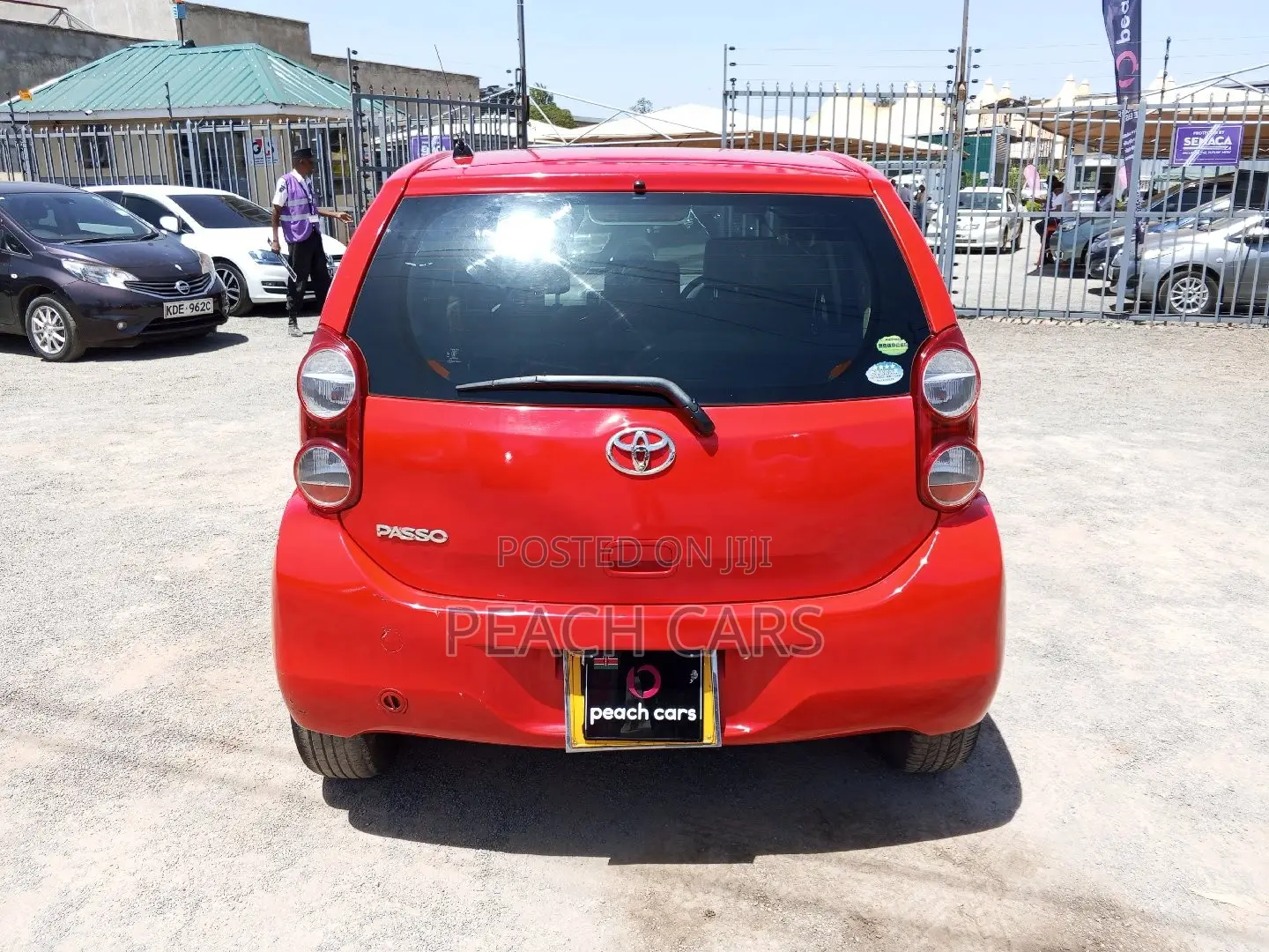 Toyota Passo 2014 Red