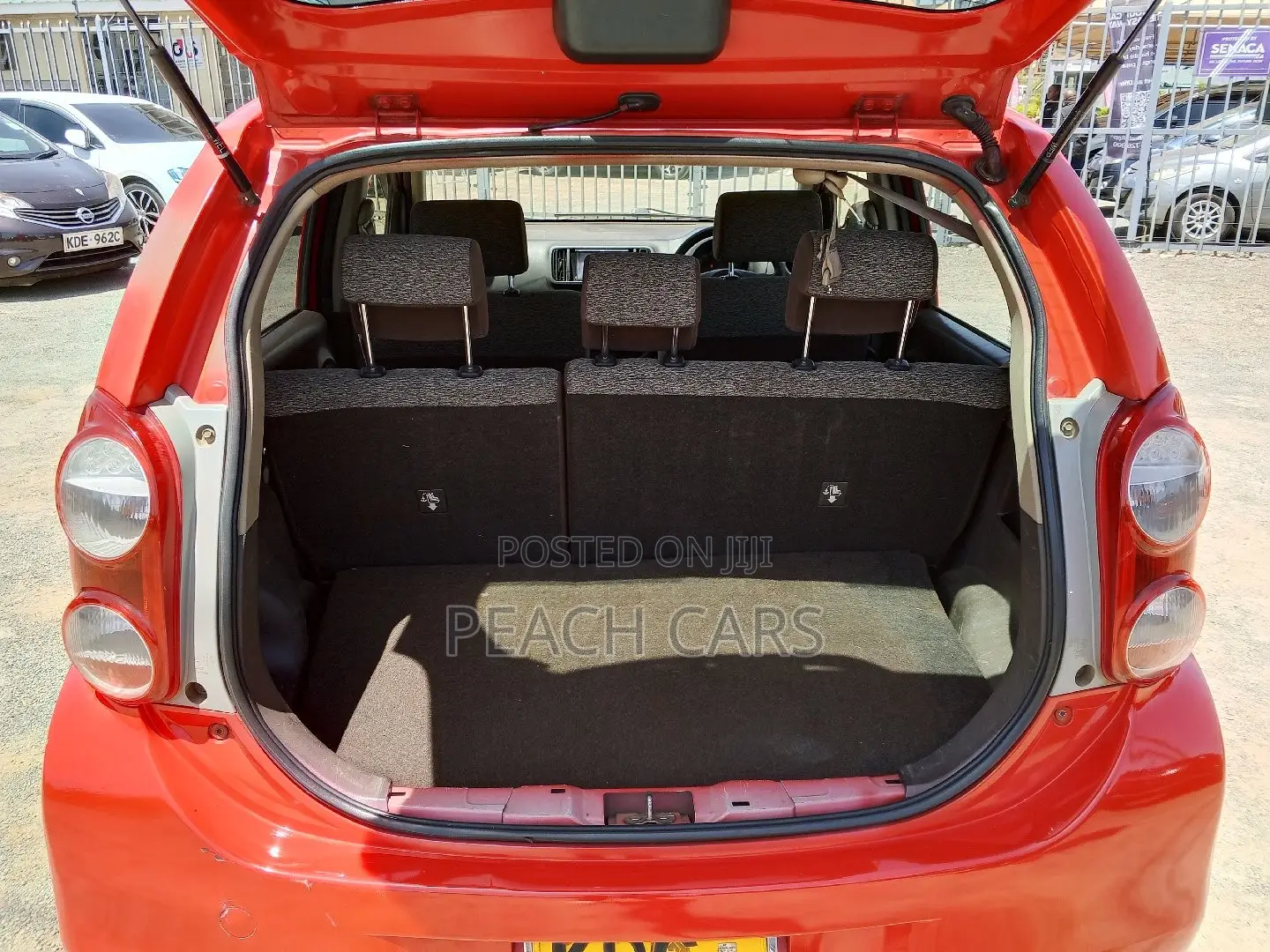 Toyota Passo 2014 Red
