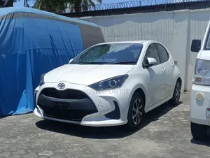 Toyota Yaris 2020 Pearl