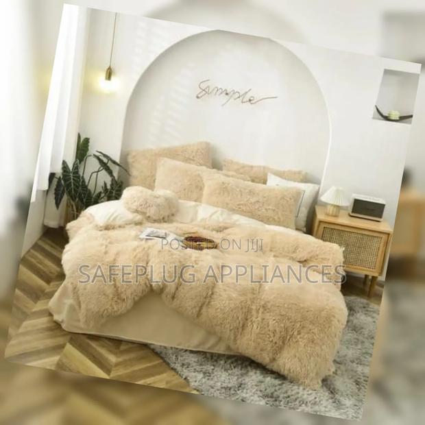 Complete Fluffy Duvet Set With 4 Pillowcases - thumbnail 2