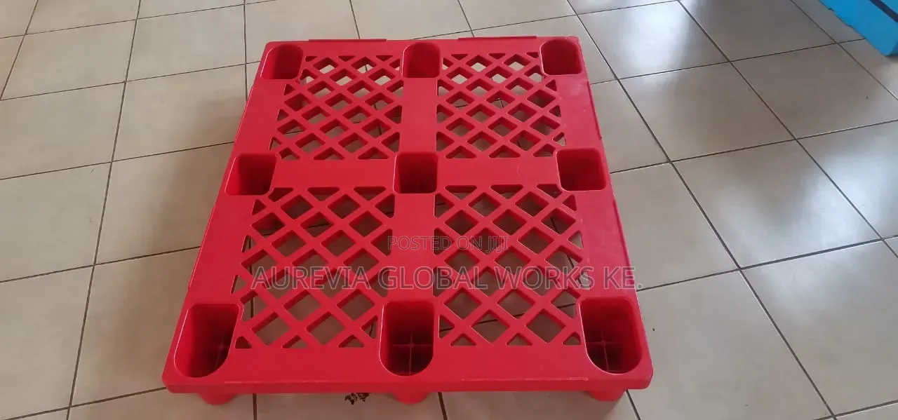Logistics Plastics Pallets Red