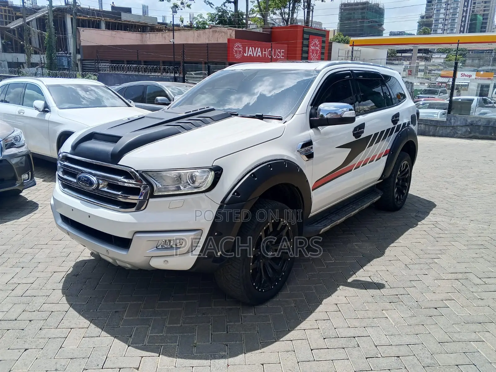 Ford Everest 2016 White