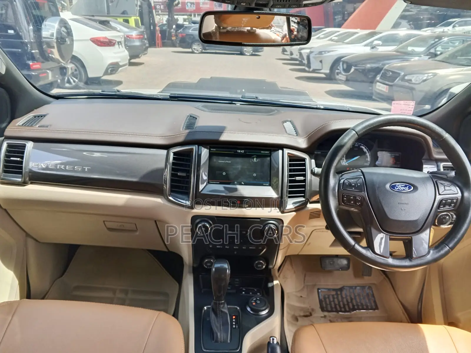 Ford Everest 2016 White