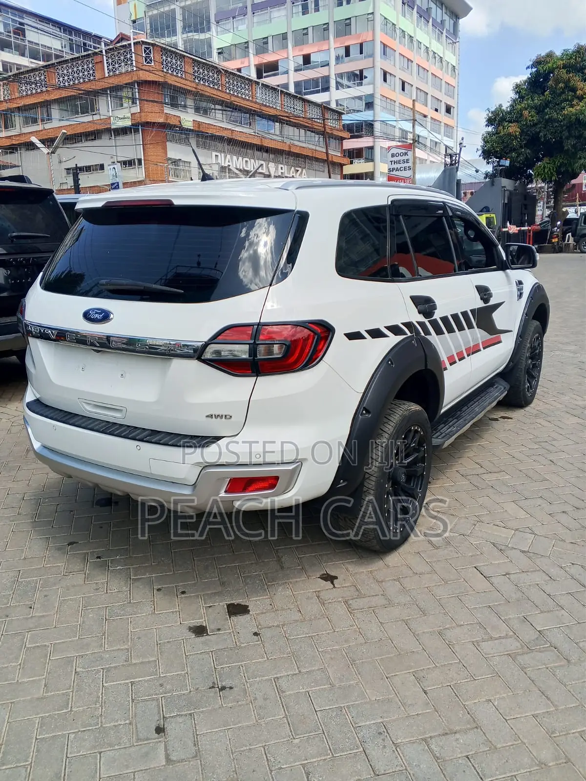 Ford Everest 2016 White