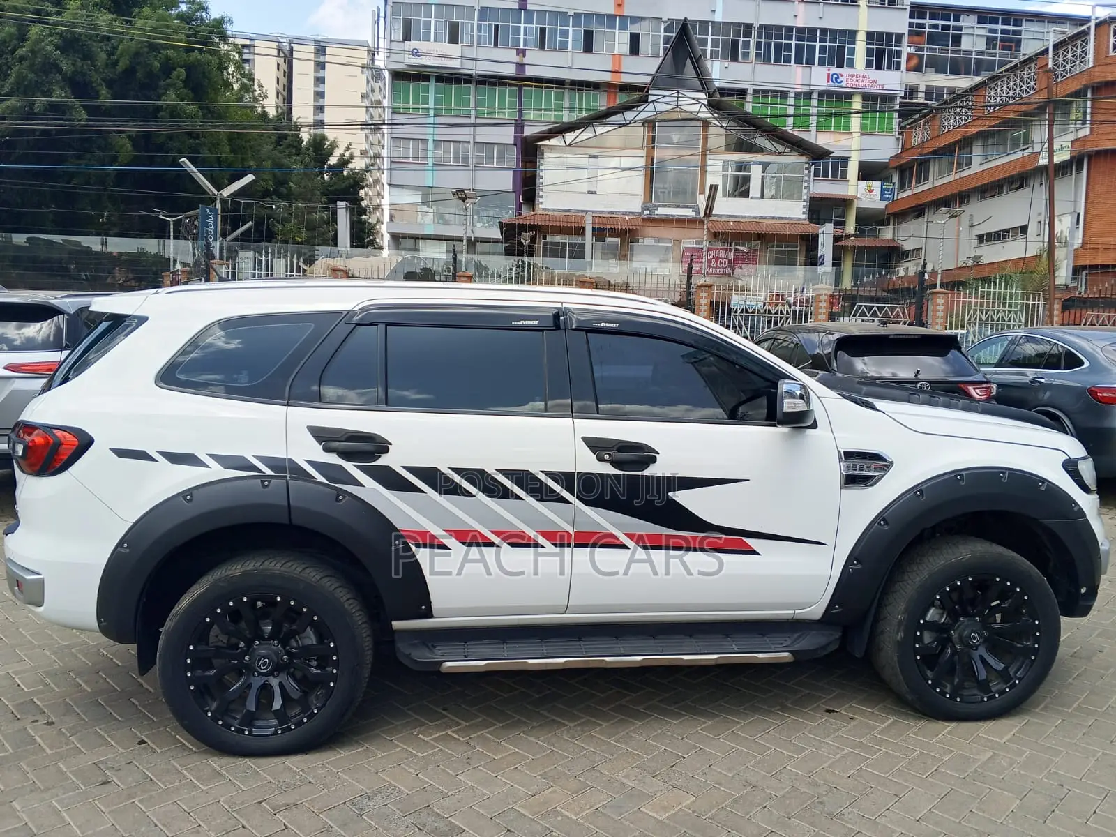 Ford Everest 2016 White