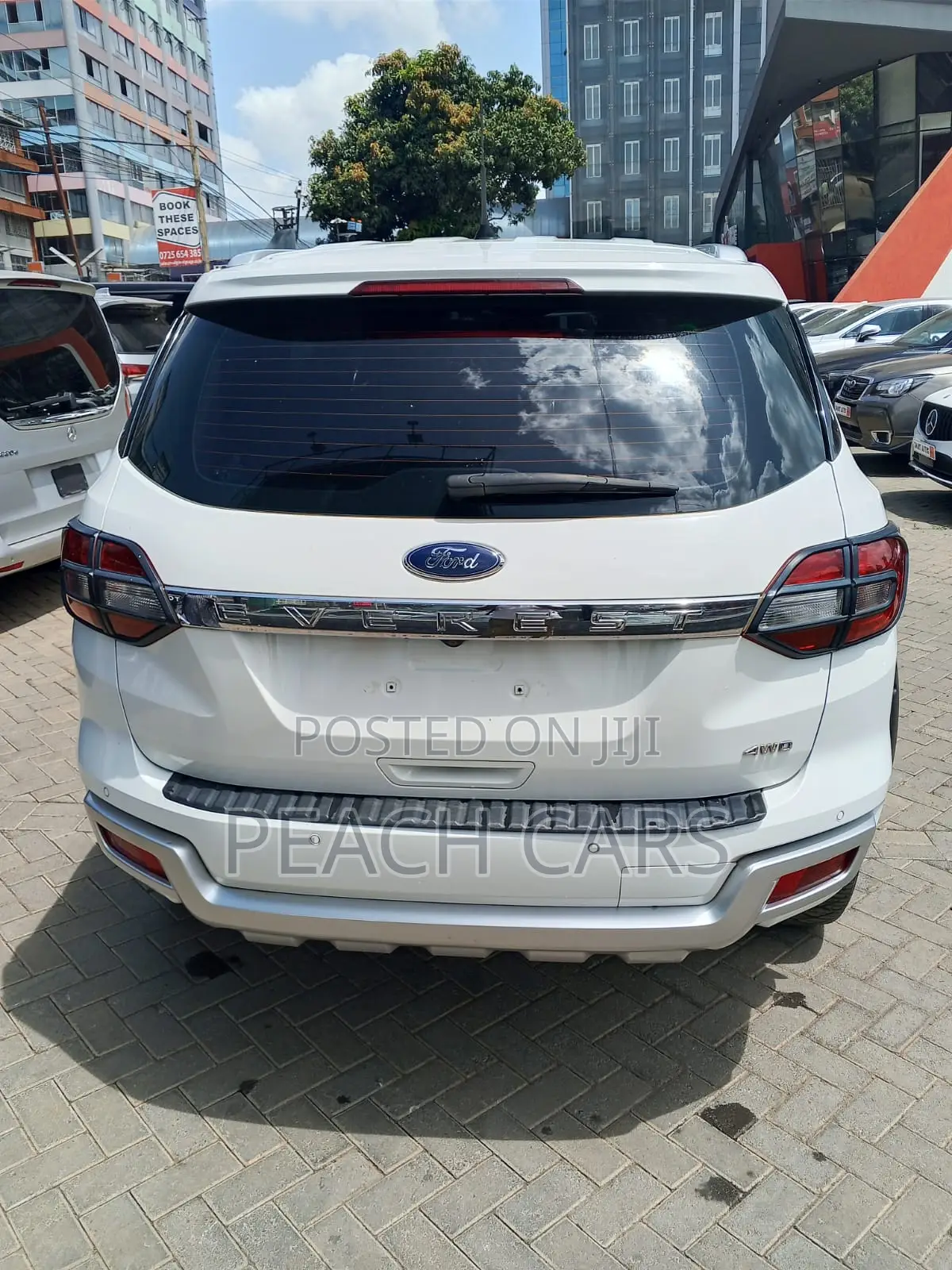 Ford Everest 2016 White