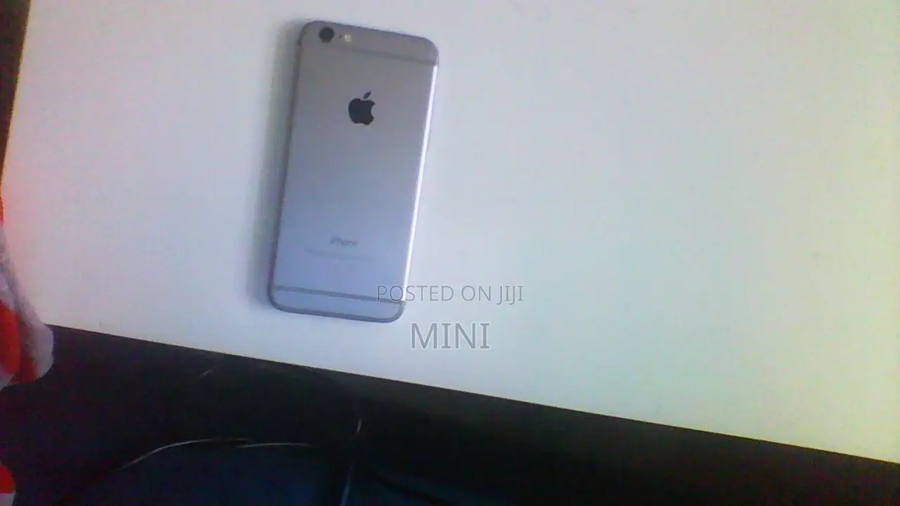 Apple iPhone 6 32 GB Gray