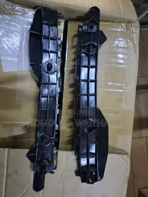 Rear Bumper Side Bracket Auris 2018