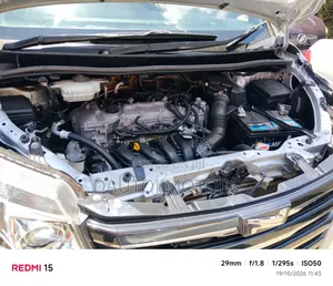 Toyota Noah 2015 Silver