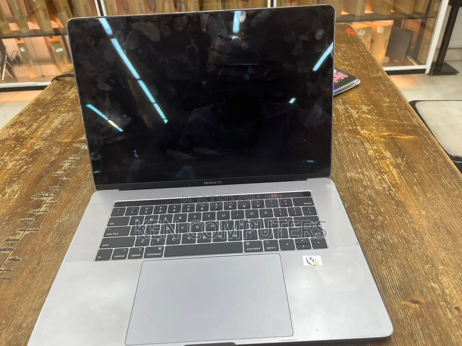 Laptop Apple MacBook Pro 16GB Intel Core i7 SSD 256GB