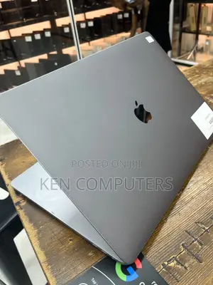 Laptop Apple MacBook Pro 16GB Intel Core i7 SSD 256GB