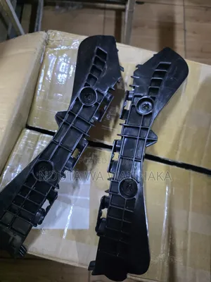 Rear Bumper Side Auris 2010