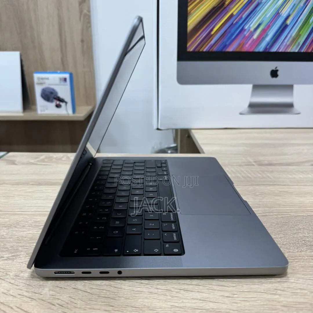 Laptop Apple MacBook Pro 2021 M1 Max 32GB Apple M1 Max SSD 2T