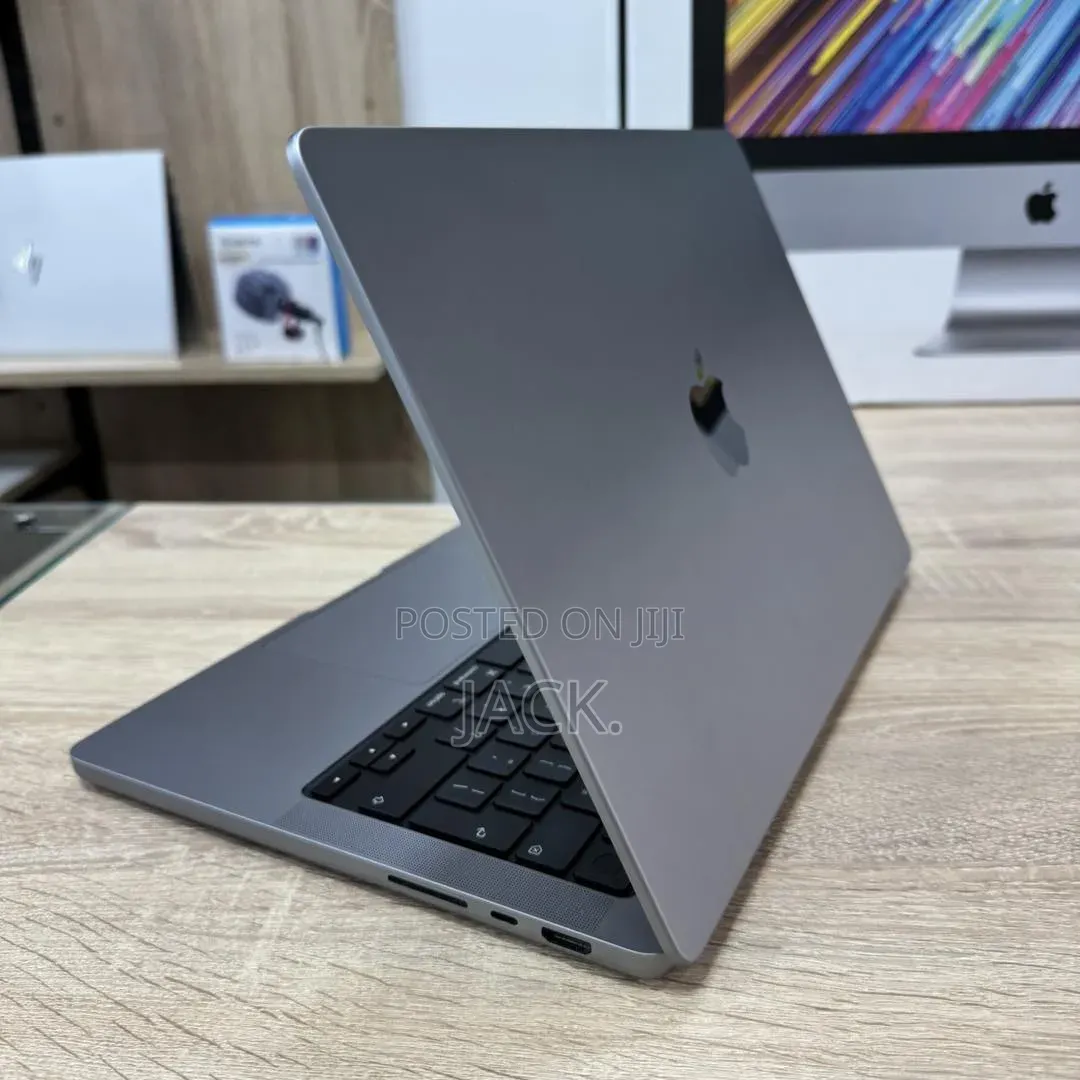 Laptop Apple MacBook Pro 2021 M1 Max 32GB Apple M1 Max SSD 2T