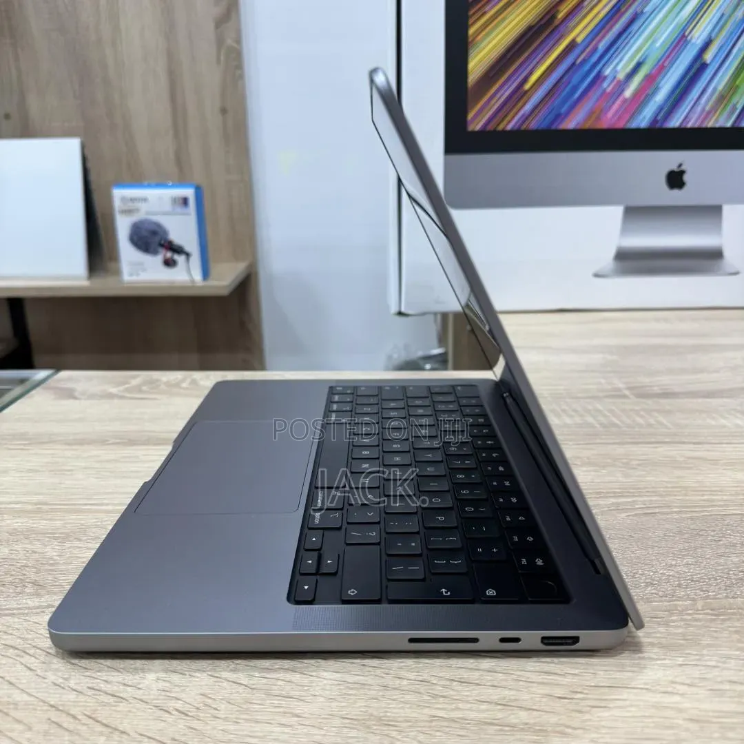 Laptop Apple MacBook Pro 2021 M1 Max 32GB Apple M1 Max SSD 2T