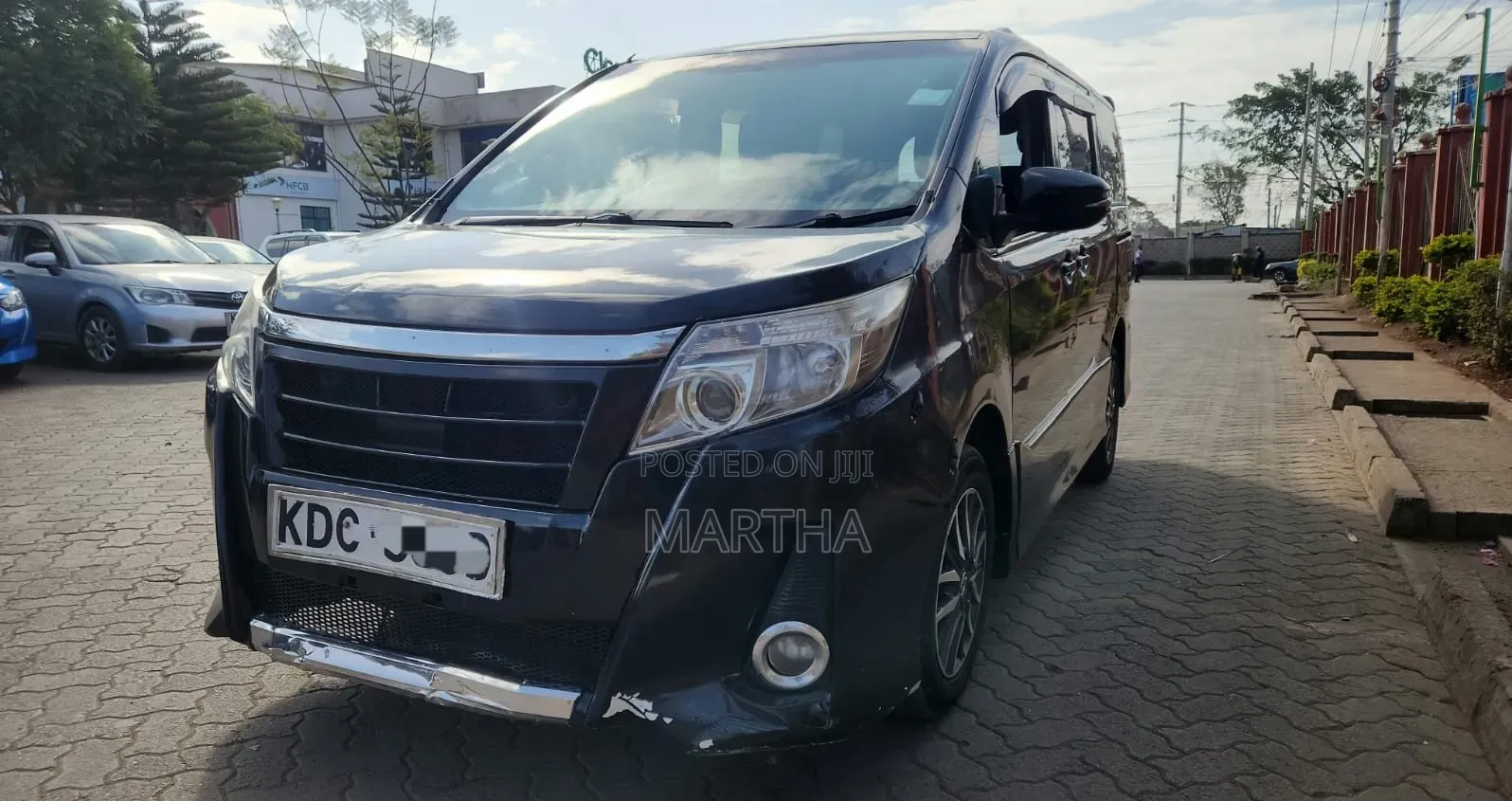 Toyota Noah 2014 Black