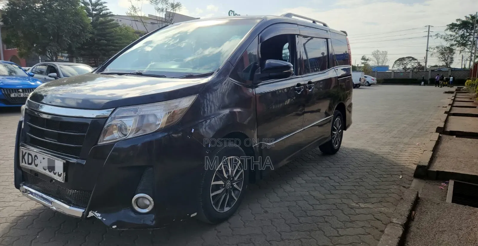 Toyota Noah 2014 Black