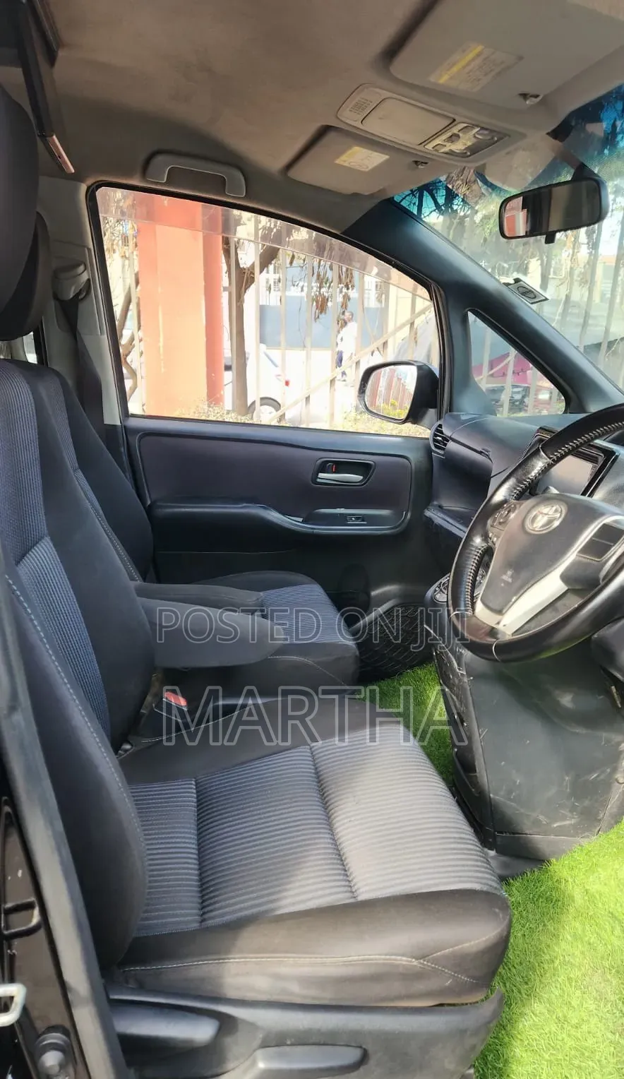 Toyota Noah 2014 Black