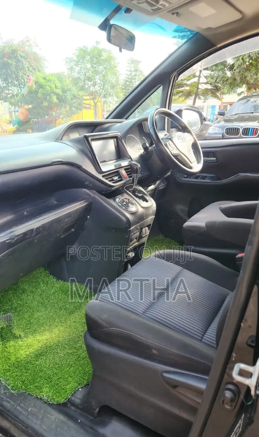 Toyota Noah 2014 Black