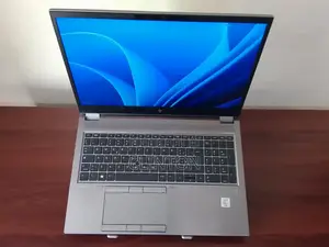 Laptop HP ZBook Firefly 15 G7 16GB Intel Core i7 SSD 1T