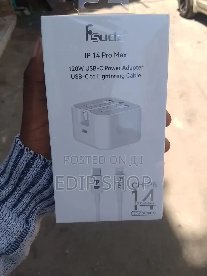 iPhone 14 Pro Apple USB C to Lighting Charger