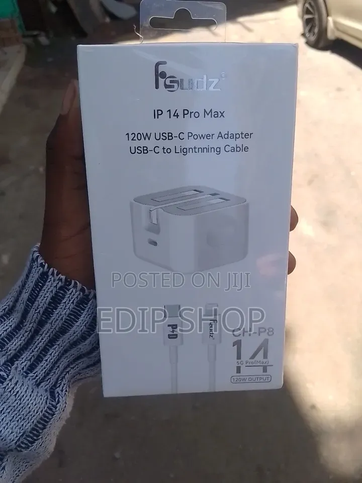 iPhone 14 Pro Apple USB C to Lighting Charger