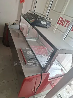 Meat Display With Chiller