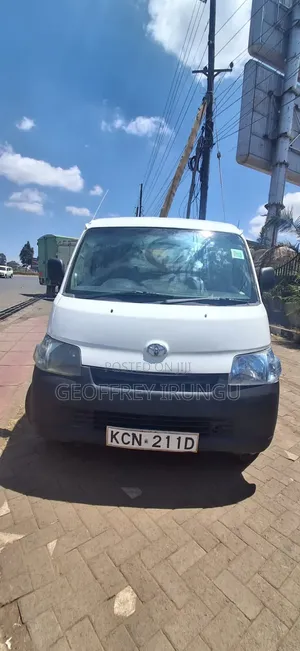 Toyota TownAce 2011 White