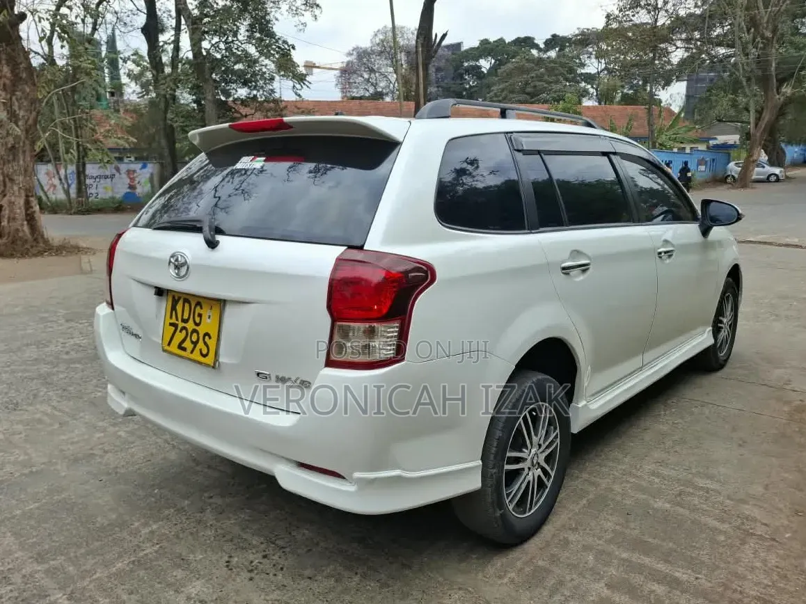 Toyota Corolla Fielder 2015 White