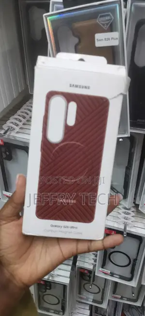 Red Carbon-Fiber-Textured Samsung Galaxy S26 Ultra Carbon Magnet