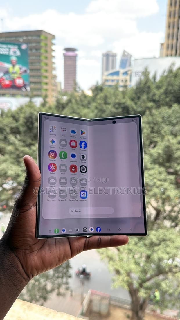 Samsung Galaxy Z Fold7 256 GB Graphite - thumbnail 3