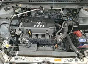 Toyota Corolla 2004 Silver