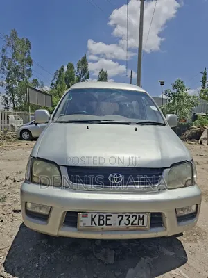 Toyota TownAce Noah 2001 Silver