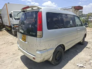 Toyota TownAce Noah 2001 Silver