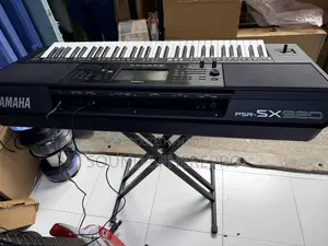 Yamaha Sx 920 61 Keys Keyboard Plus Keyboard Stand