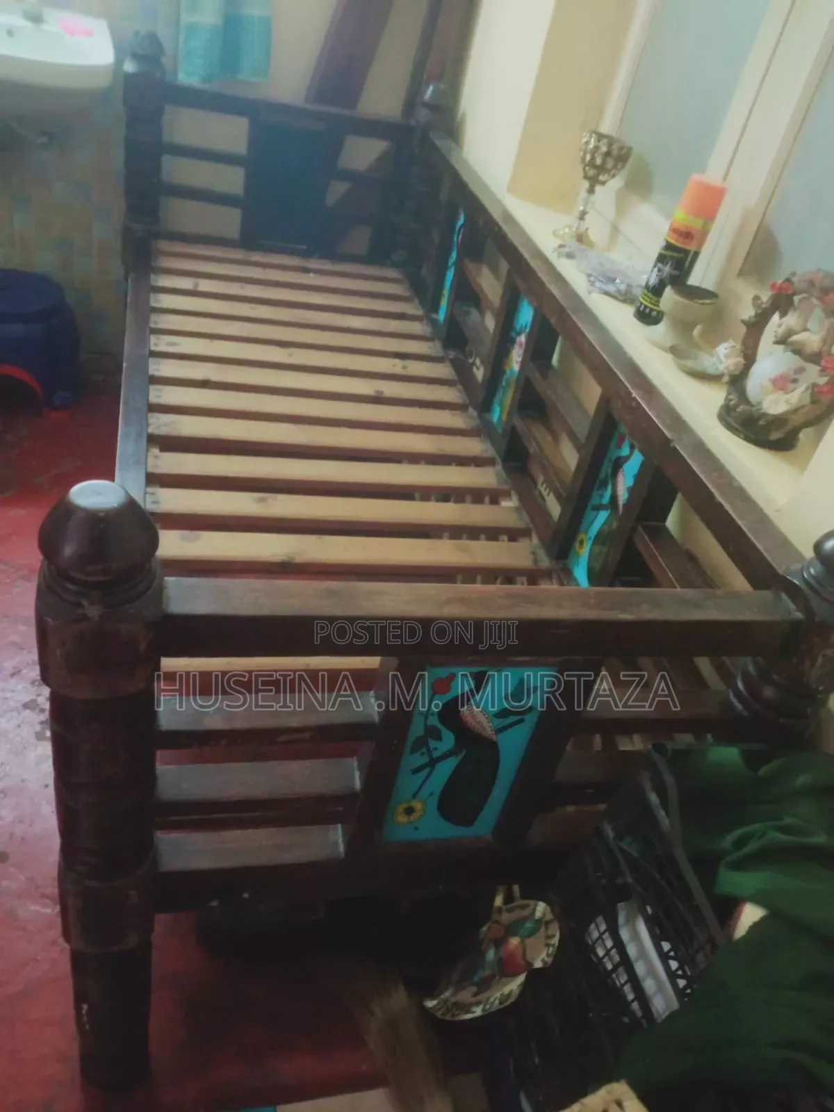 Antique Diwan Bed