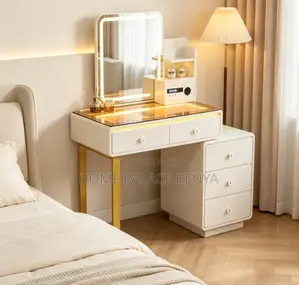 Dressing Table; Stylish Dressing Table With Storage Drawers and Mirror