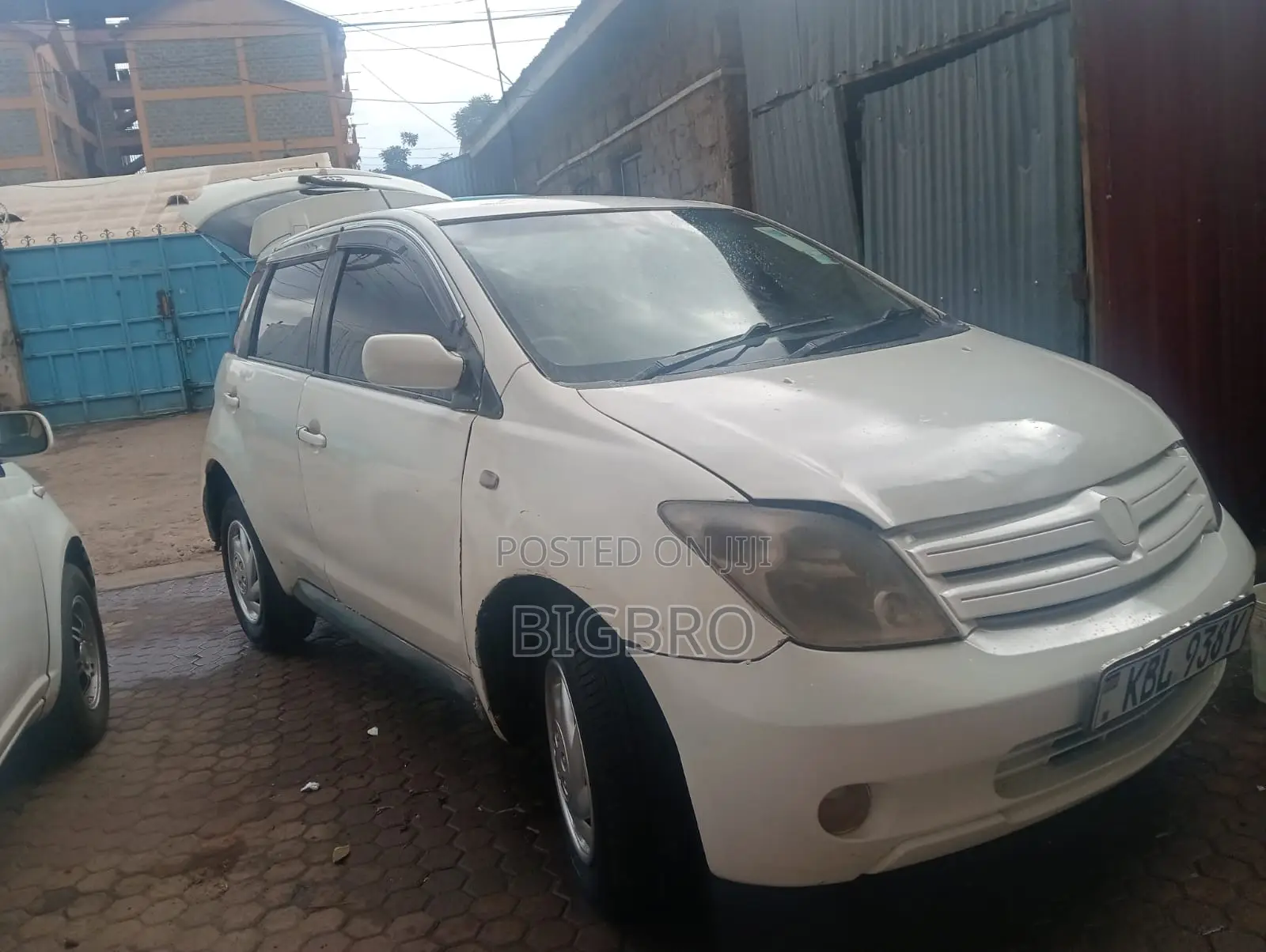Toyota IST 2004 White