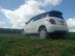 Toyota IST 2004 White