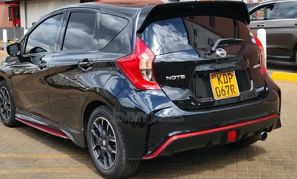 Nissan Note 2016 Black