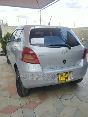 Toyota Vitz 1.0 FWD 5dr 2007 Silver