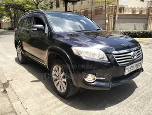Toyota Vanguard 2012 Black