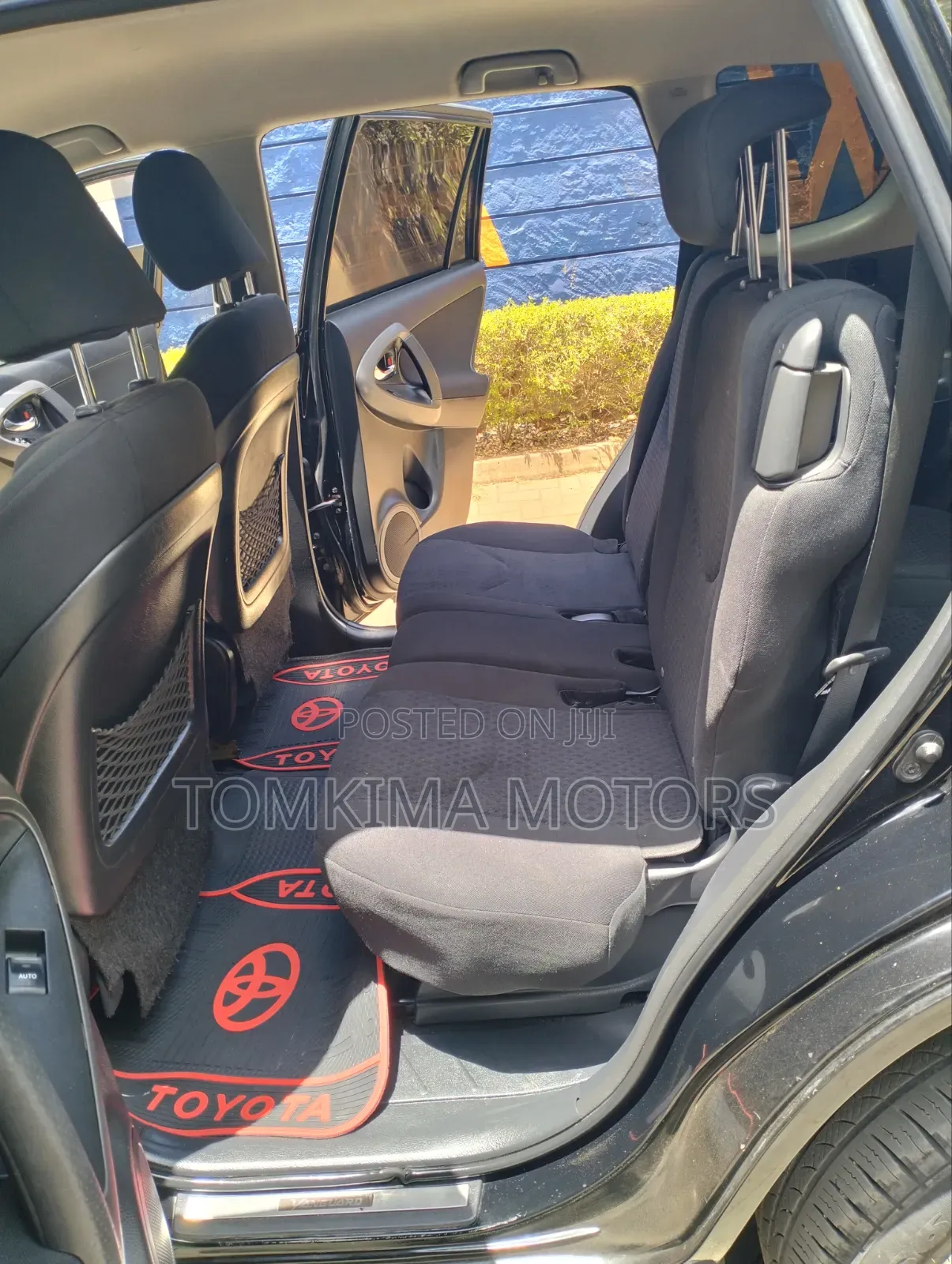 Toyota Vanguard 2012 Black