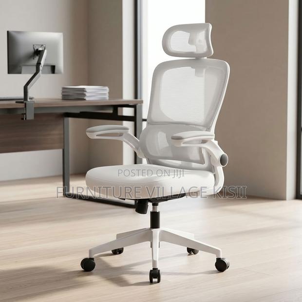 Modern White Managerial Office Chair - thumbnail 6