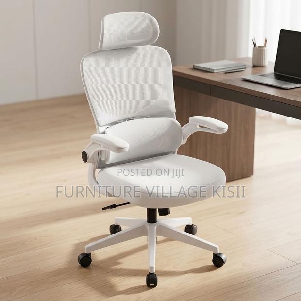 Modern White Managerial Office Chair - thumbnail 7