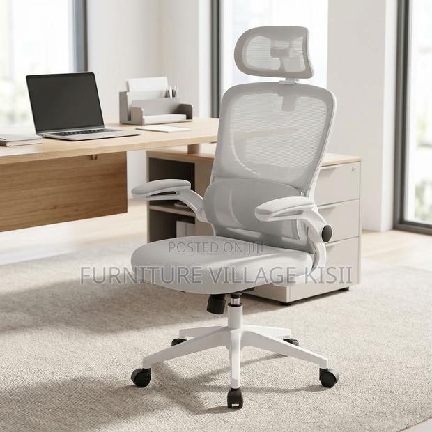 Modern White Managerial Office Chair - thumbnail 11