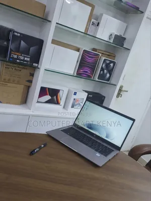 Laptop HP ProBook 460 G11 8GB Intel Core i7 SSD 512GB