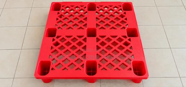 Transport Plastic Pallets Red - main view