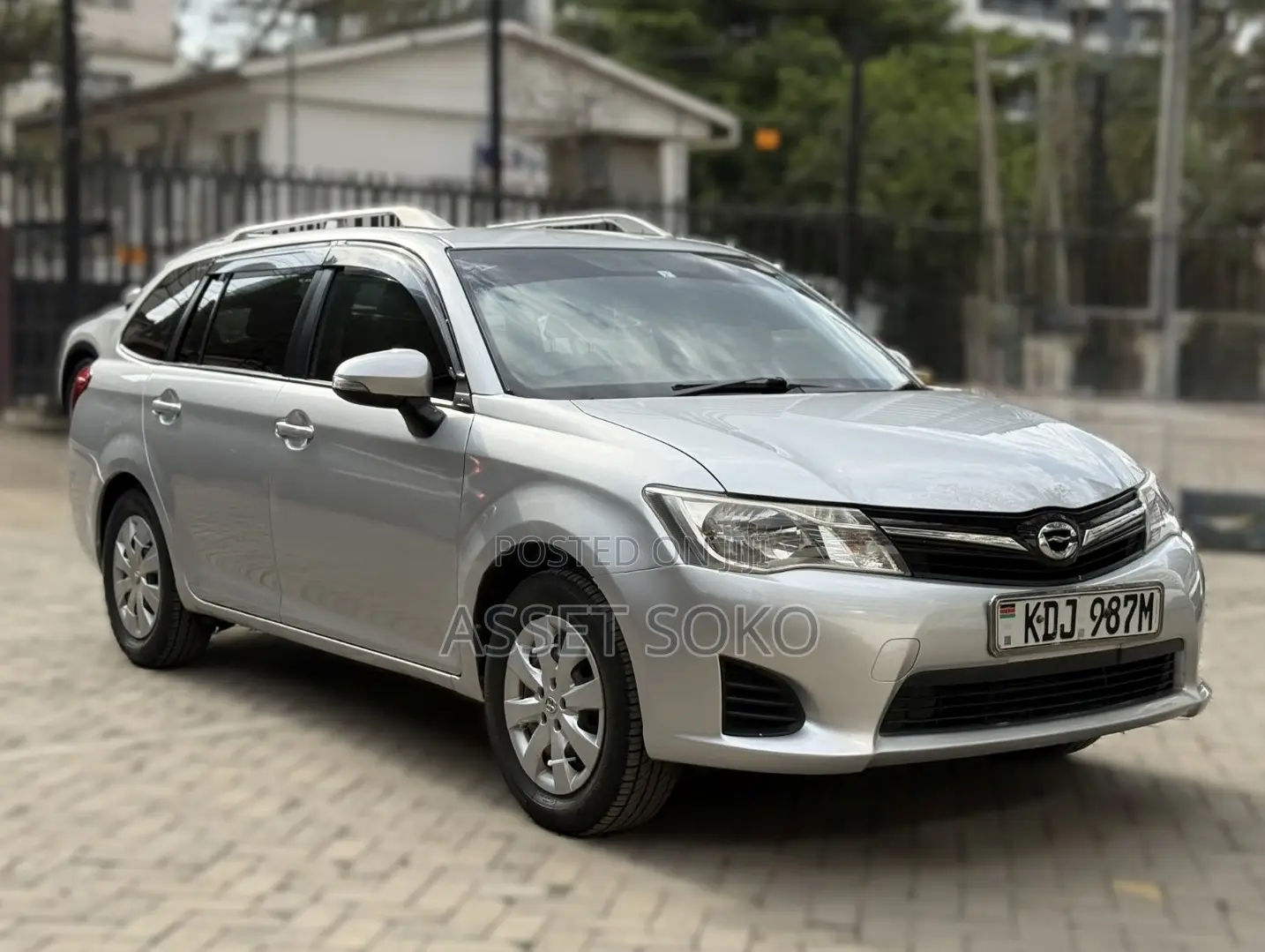 Toyota Corolla Fielder 2015 Silver
